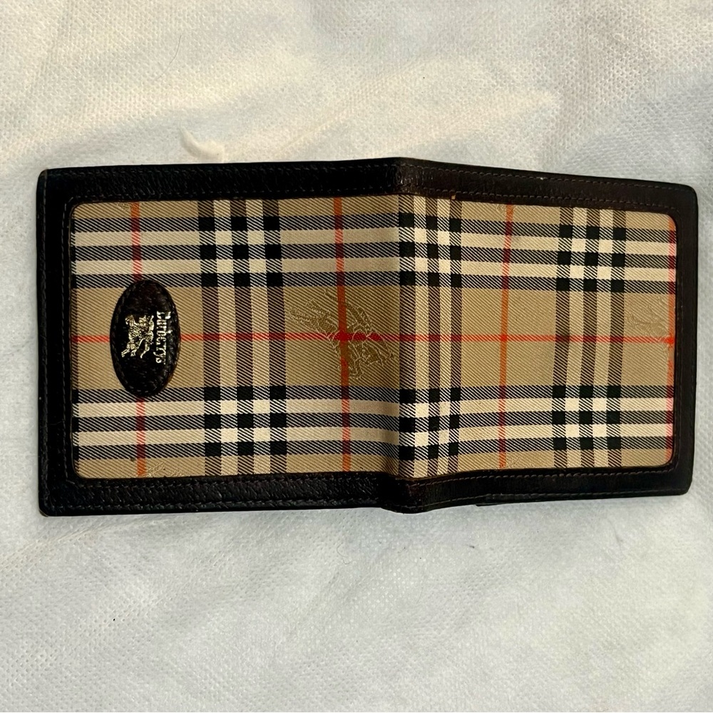 Burberry Wallet Tan and Black Nova Checkered Wallet - Picture 14 of 14